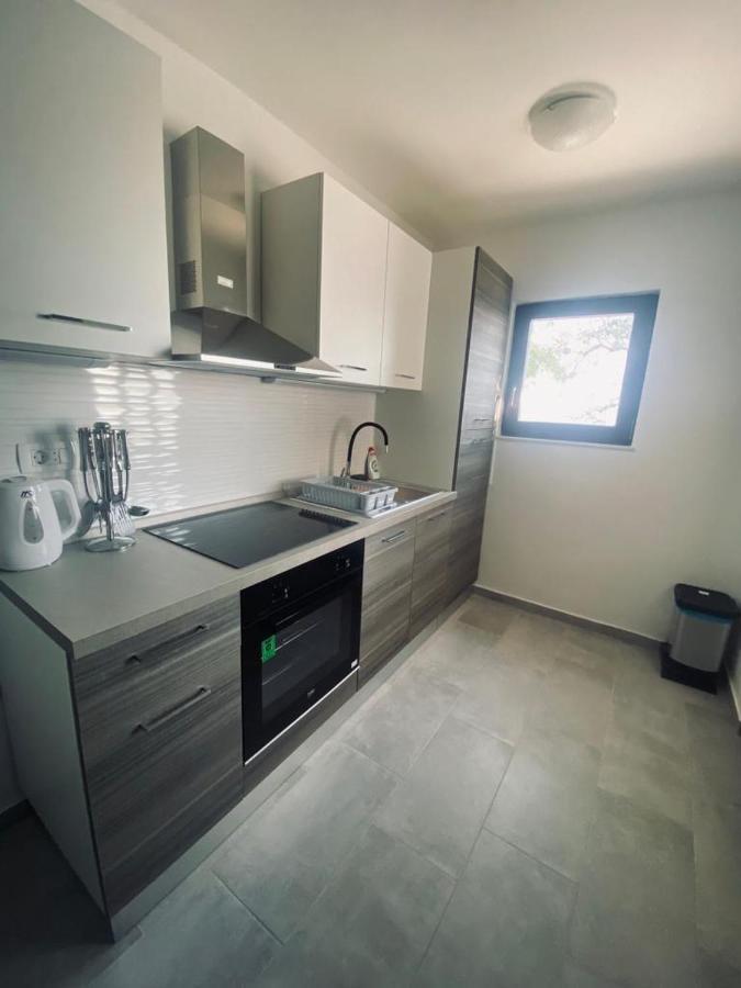 Apartmani Mila Starigrad Paklenica Extérieur photo