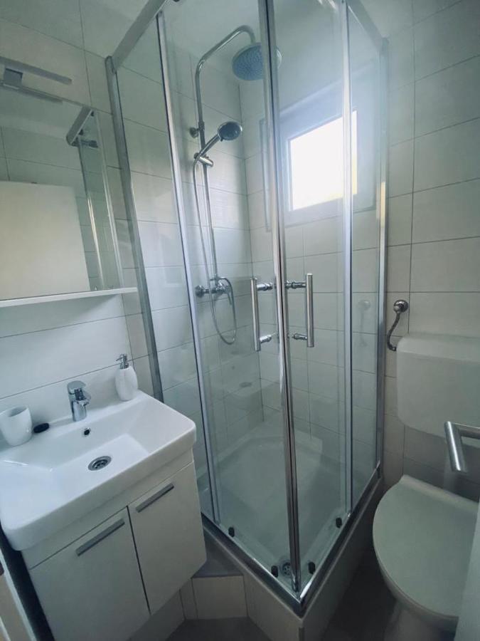 Apartmani Mila Starigrad Paklenica Extérieur photo